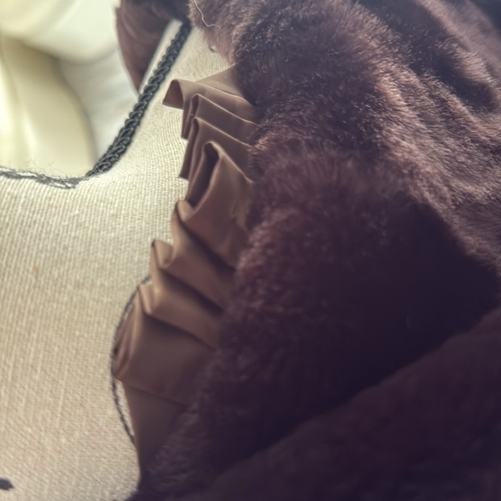Fur full length, brown, interesting buttons, hooded, leather detail - Picture 5 of 5